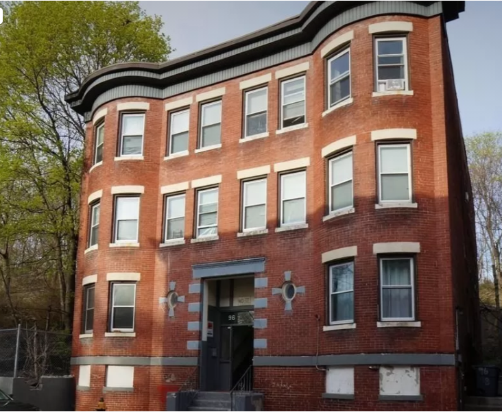 2 bed, 1 bath apartment for rent at 96 98 Woodledge Unit 1R, Allston — photo 6 of 12