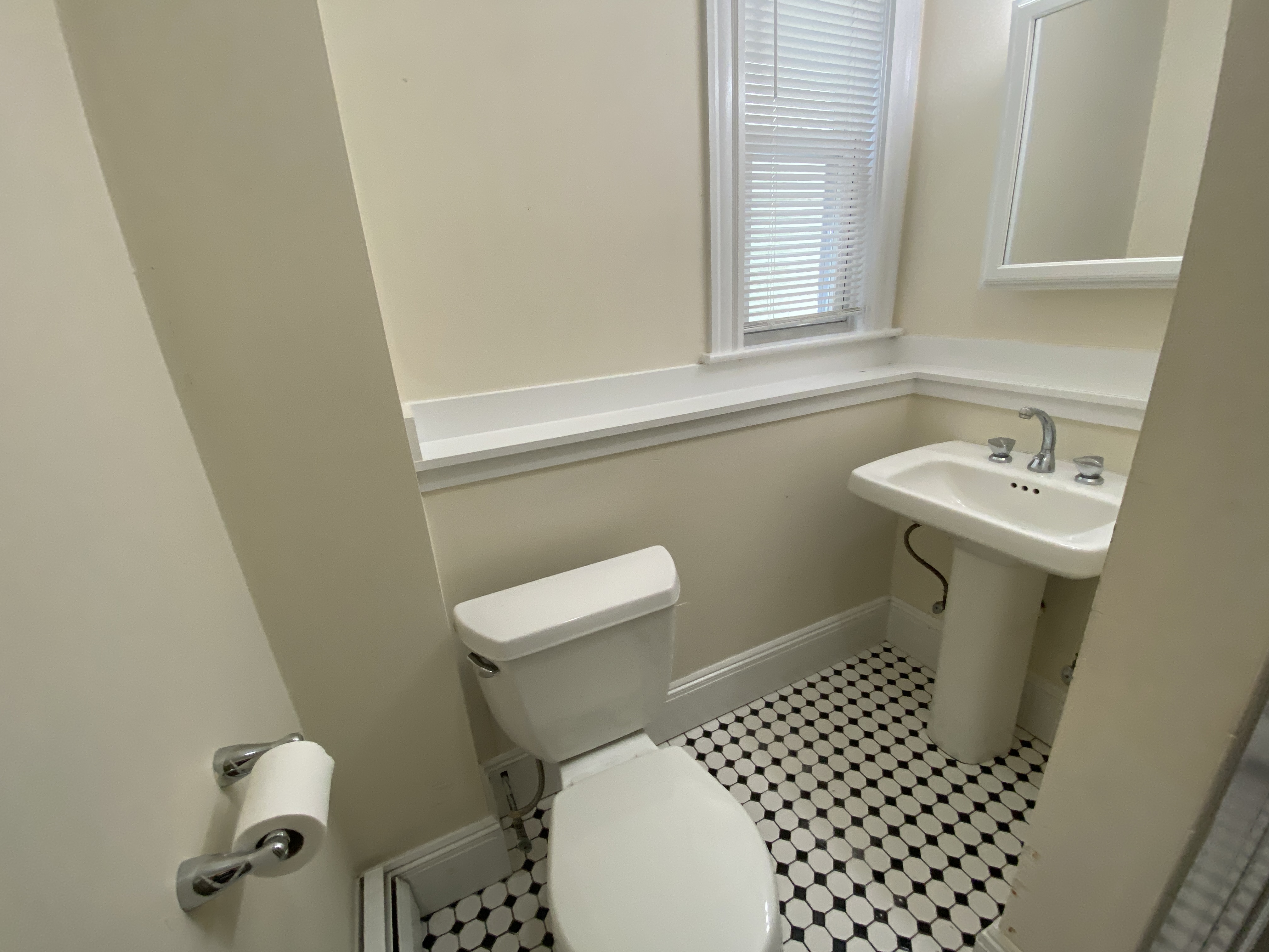 64 Day St, Jamaica Plain