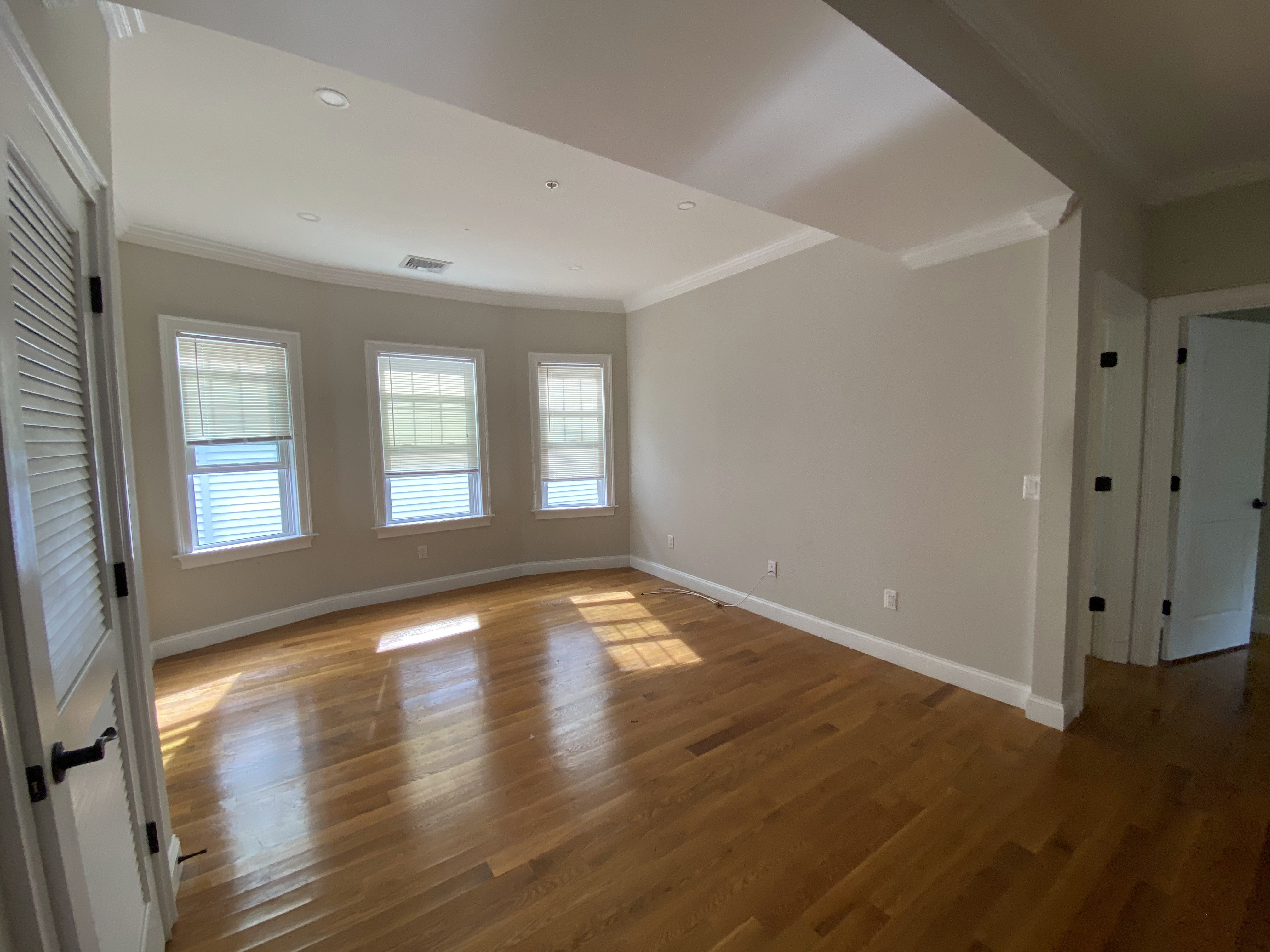 9 11 Woodside Ave, Jamaica Plain