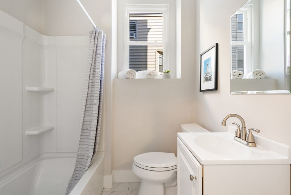 40 Butler Rd, Quincy