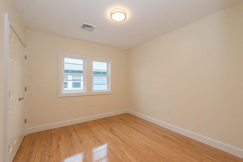 60 Gilbert St, Watertown