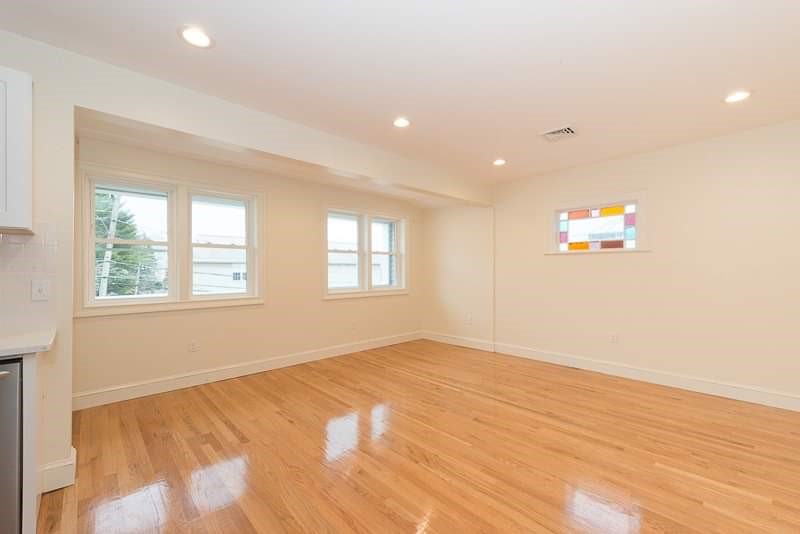 60 Gilbert St, Watertown