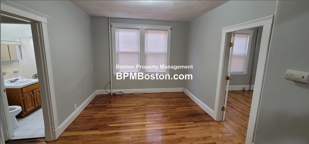 Photos of apartment on Hawthorne,Chelsea MA 02150