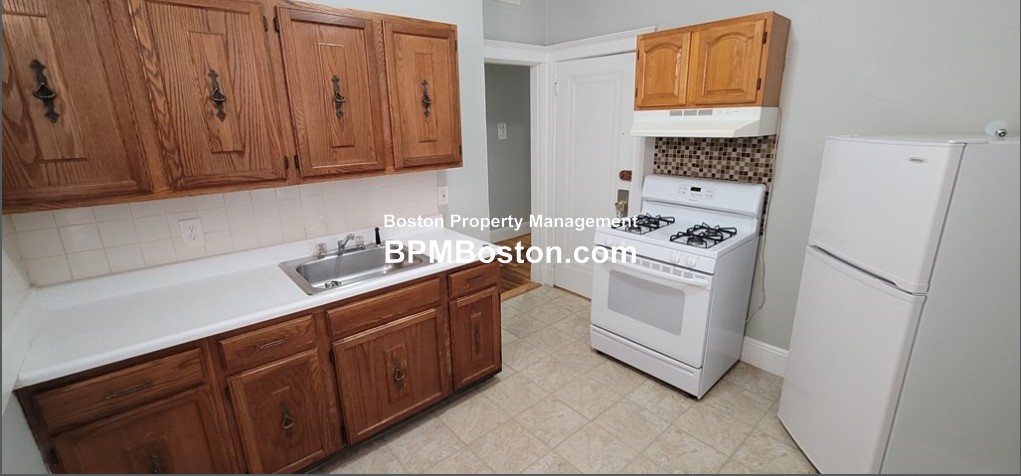 Photos of apartment on Hawthorne,Chelsea MA 02150