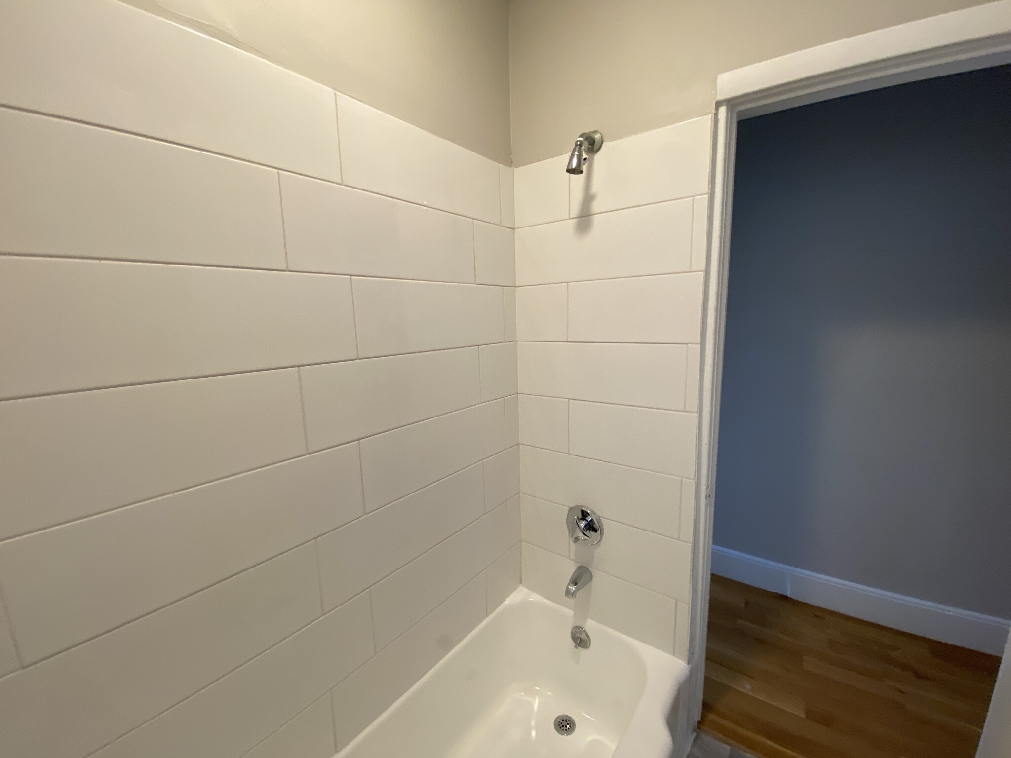 3 bed, 1 bath apartment for rent at 677 Bennington St Unit 2, East Boston — photo 6 of 11