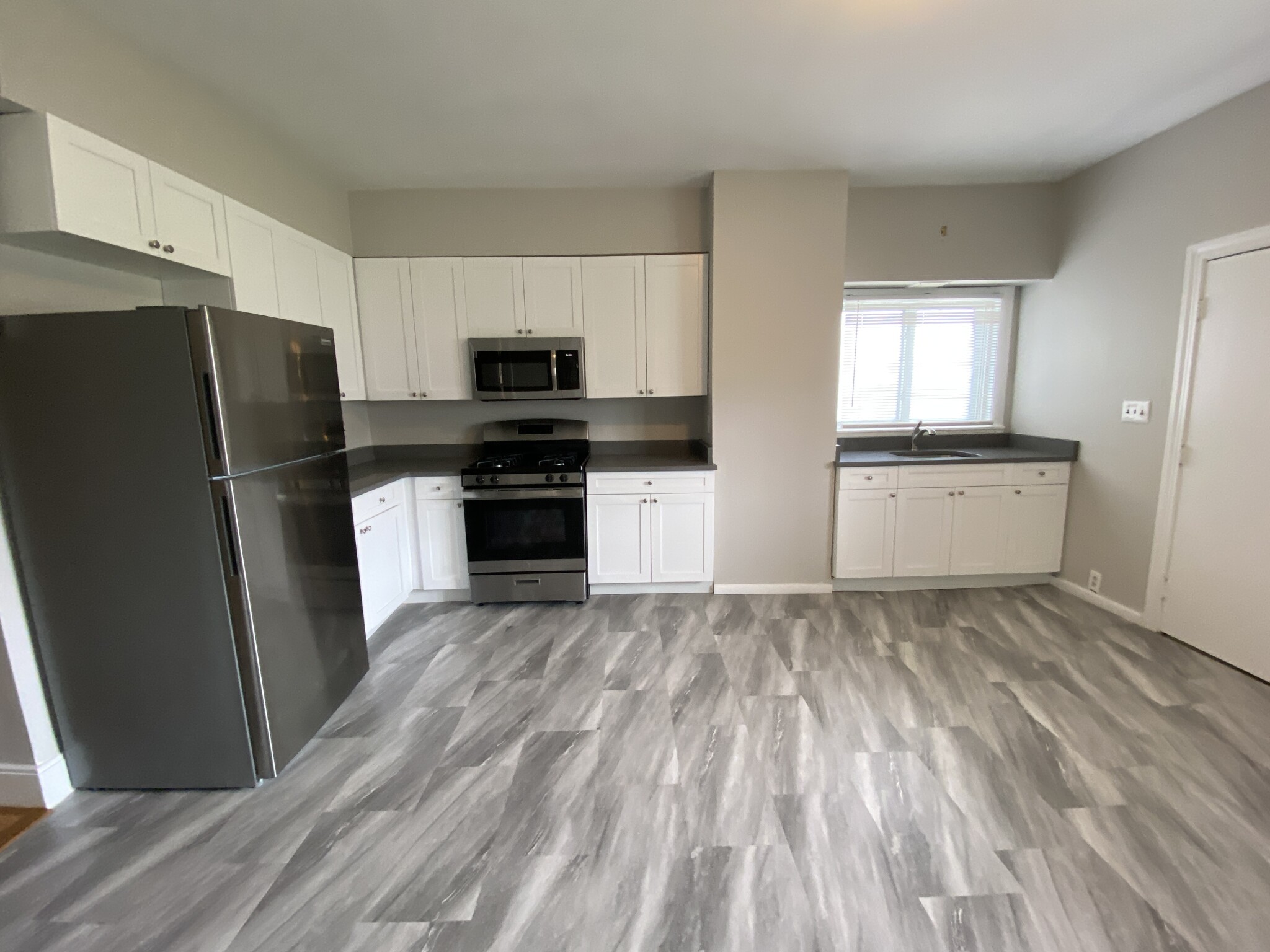 3 bed, 1 bath apartment for rent at 677 Bennington St Unit 2, East Boston — photo 1 of 11