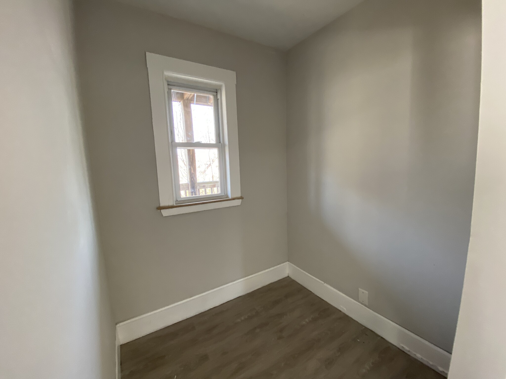 3 bed, 1 bath apartment for rent at 22 Melbourne St Unit 3, Dorchester — photo 6 of 9