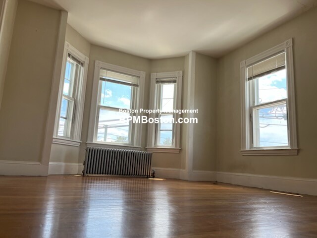 94 Cowper St, East Boston