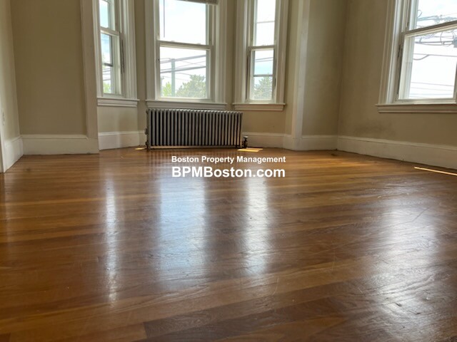 94 Cowper St, East Boston