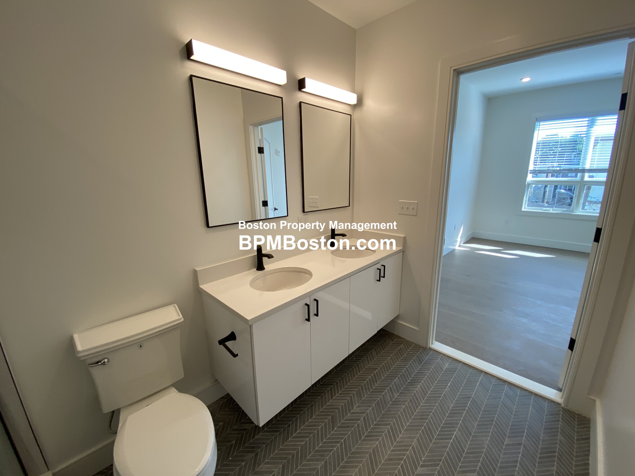 33 39 Ward St, South Boston