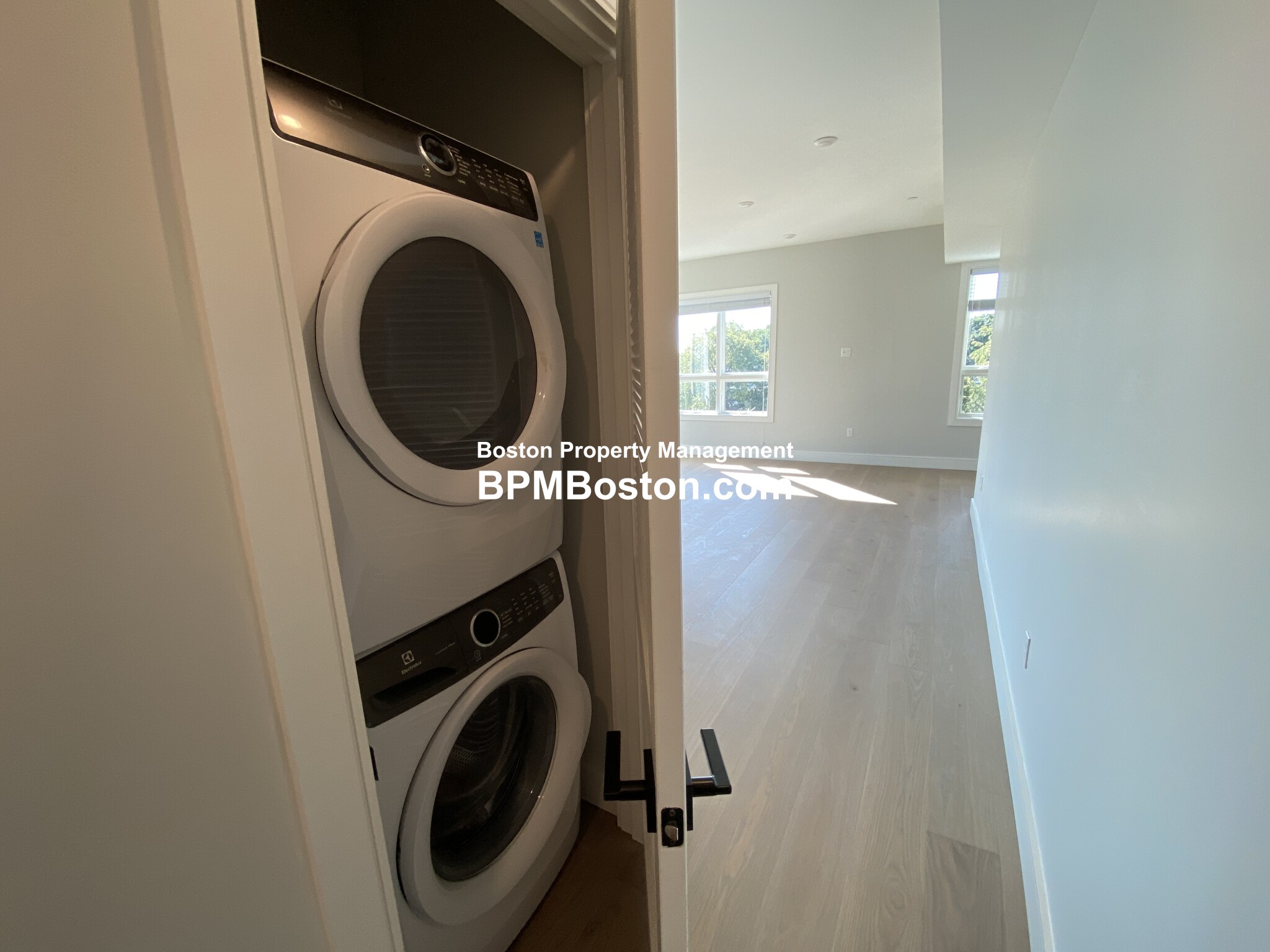 33 39 Ward St, South Boston