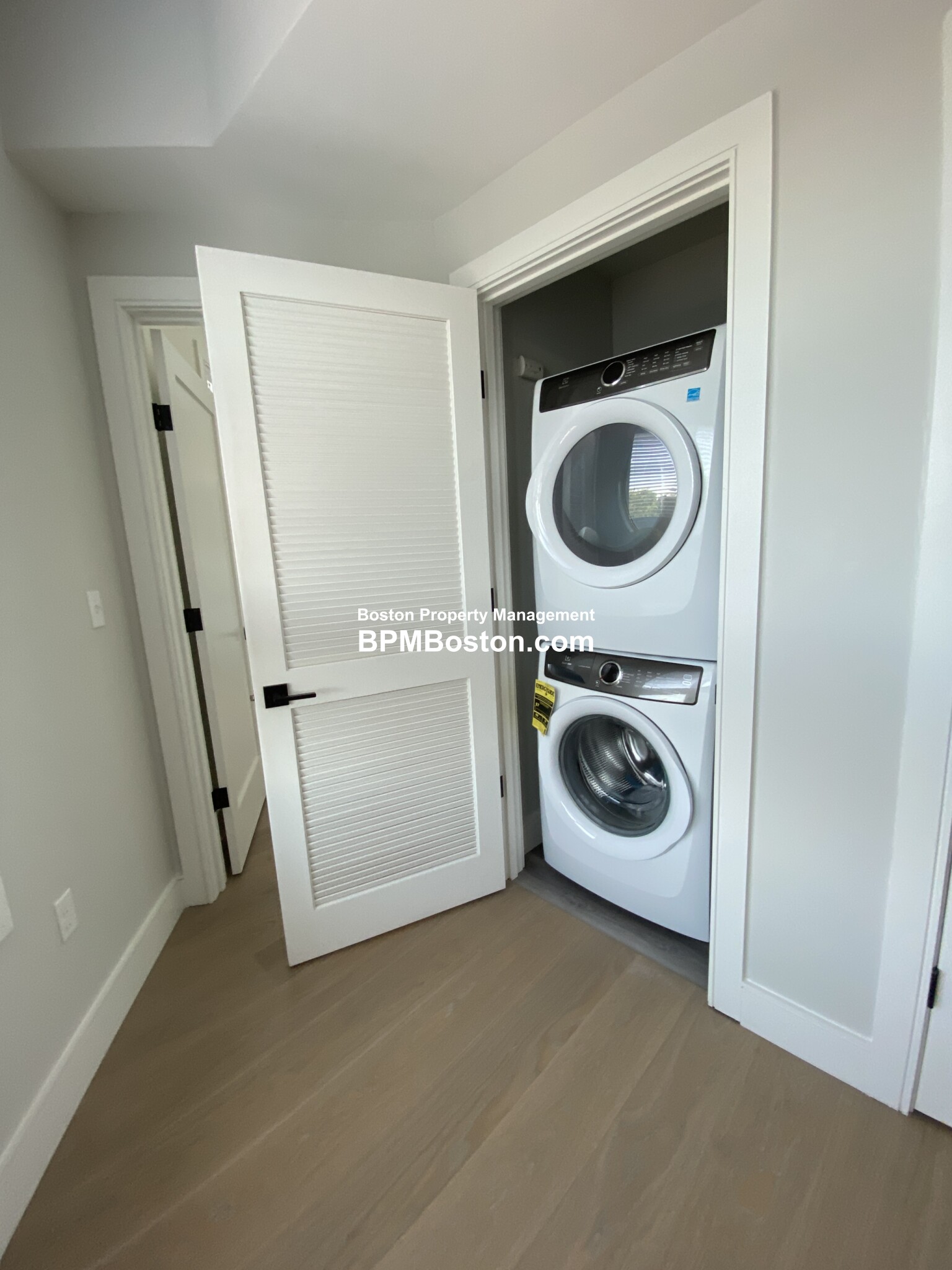 33 39 Ward St, South Boston