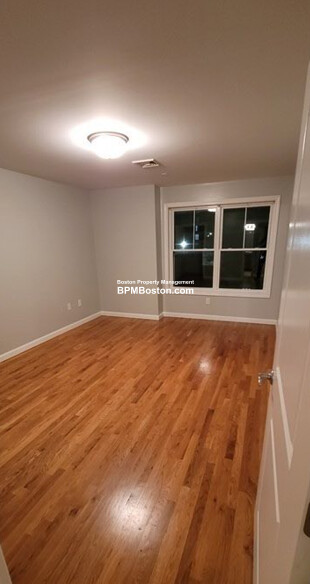 183 Washington Ave, Chelsea