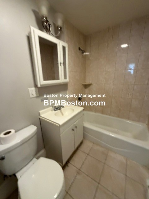 Sagamore Unit 1, Lynn