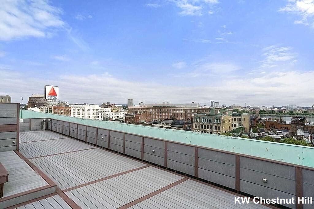 https://ygl-photos.s3.us-west-004.backblazeb2.com/8048W6800216e5a09e.jpg