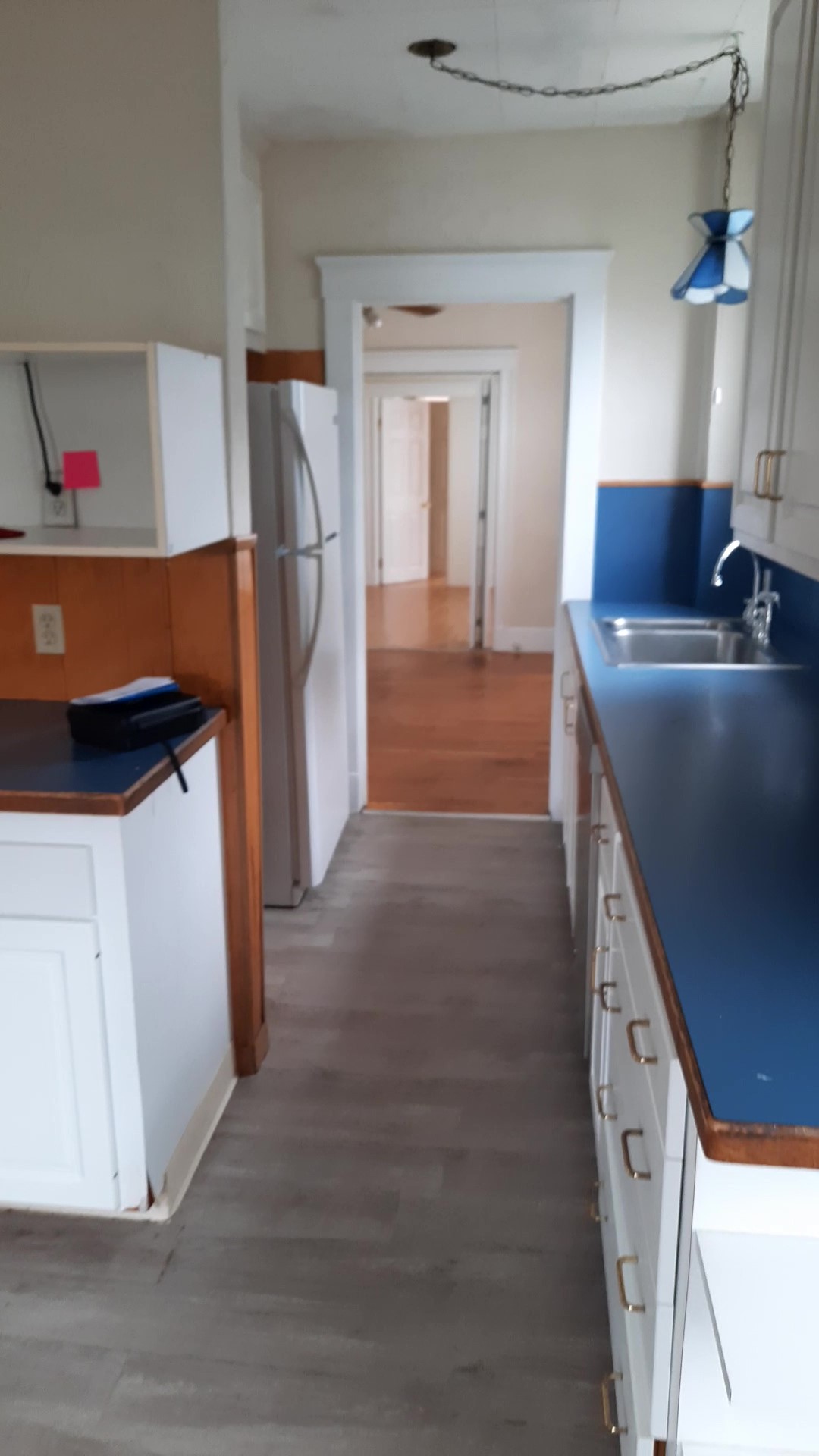 2 bed, 1.5 bath apartment for rent at 13 Raymond Rd Unit 1, Salem — photo 8 of 9