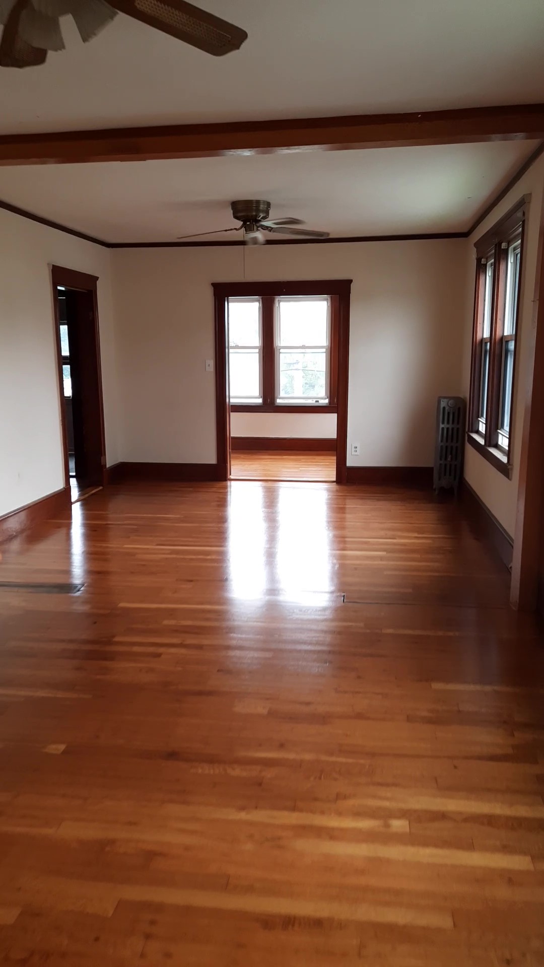 2 bed, 1 bath apartment for rent at 13 Raymond Rd Unit 2, Salem