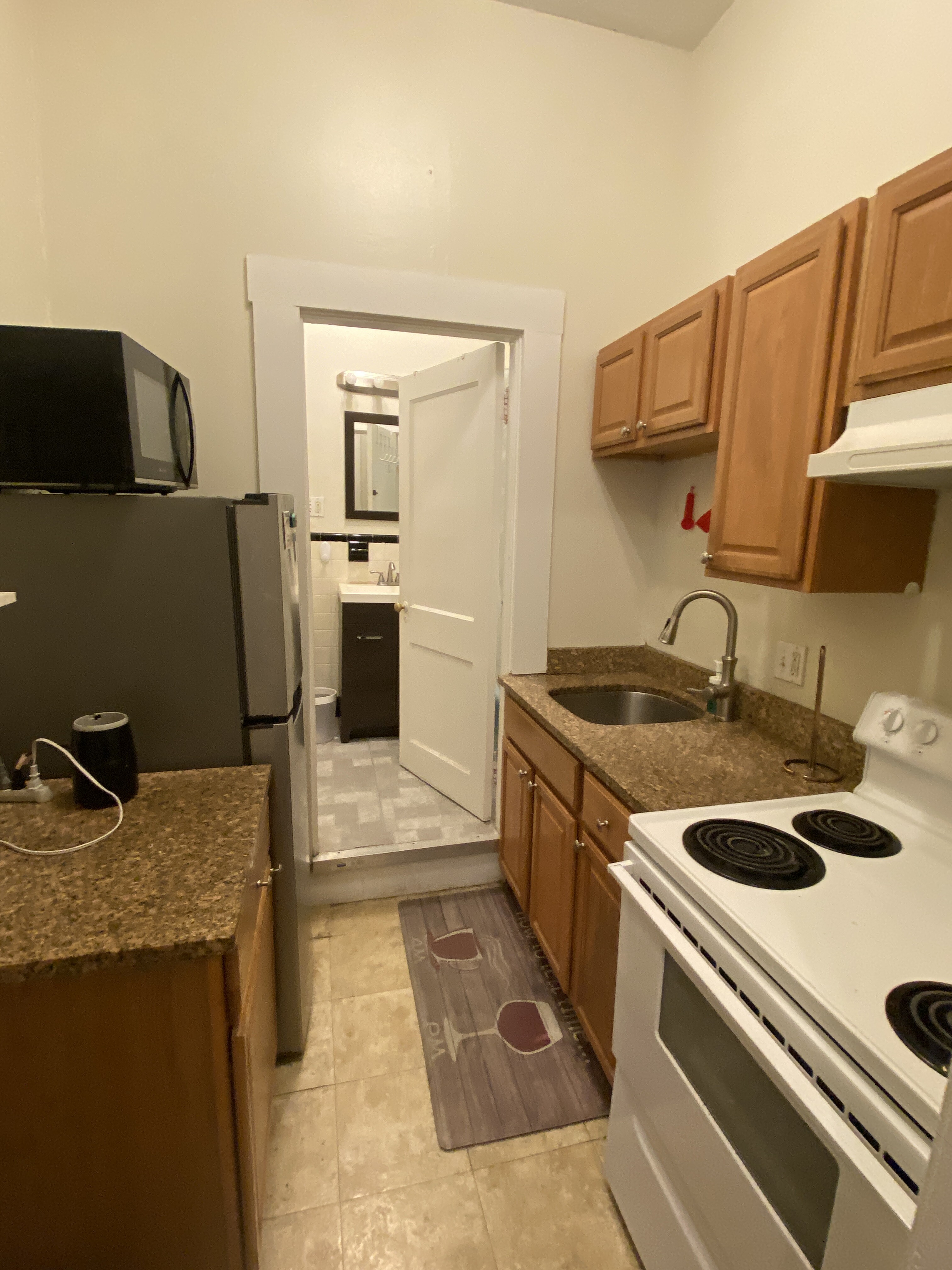 41 Bay State Rd, Fenway