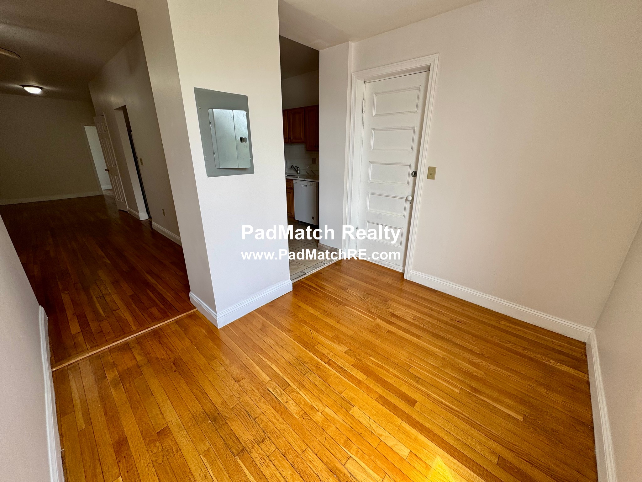 Photo 5 of 41 Egremont Rd. Unit 5
