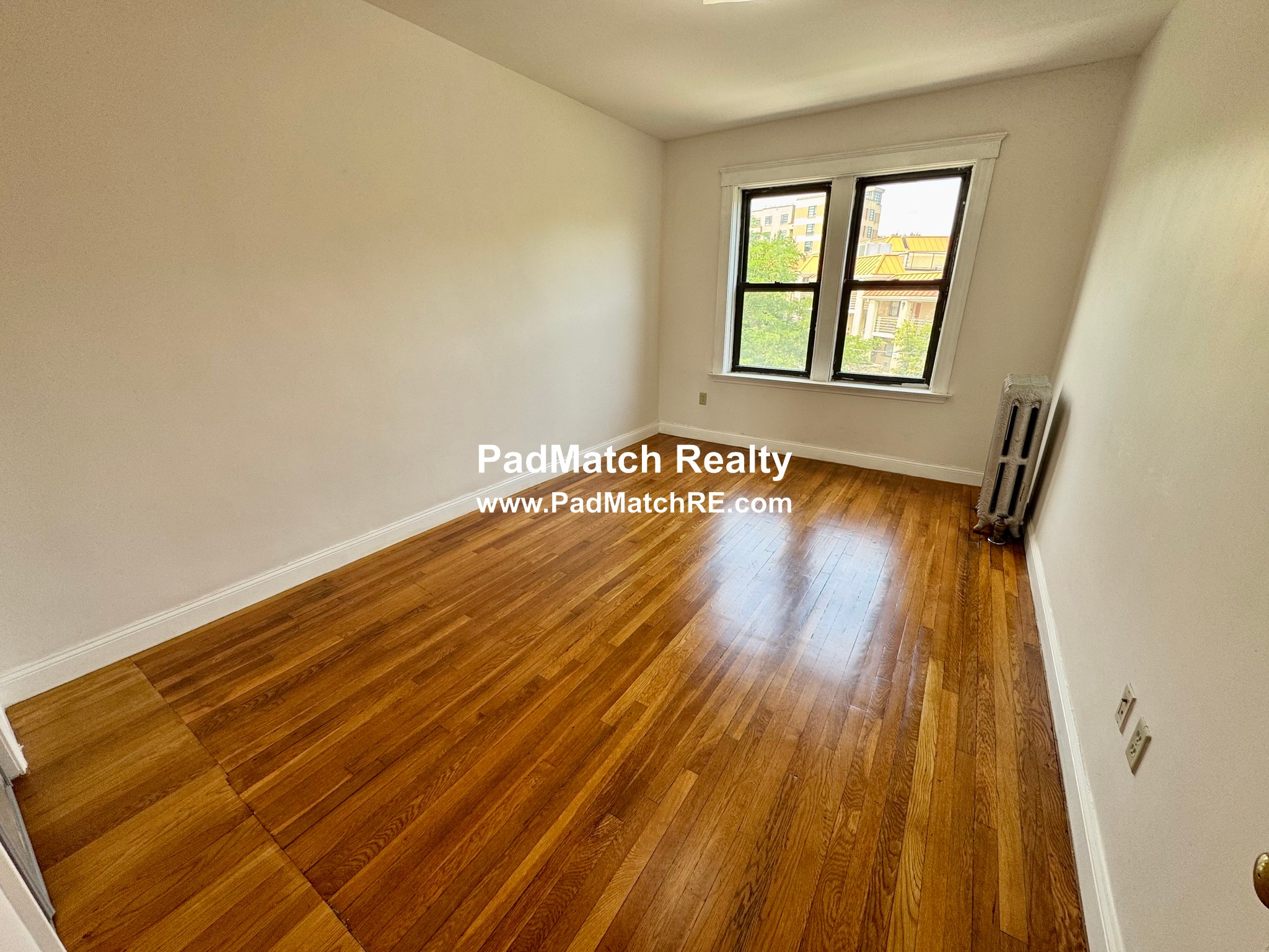 Photo 11 of 41 Egremont Rd. Unit 5