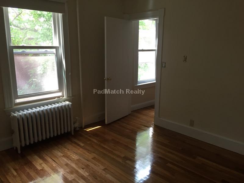 74 Saint Rose St, Jamaica Plain