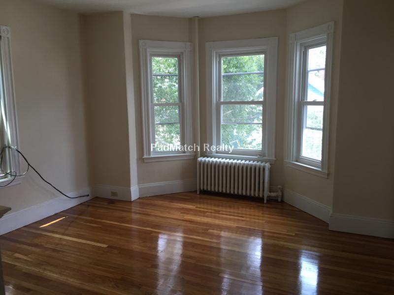 74 Saint Rose St, Jamaica Plain