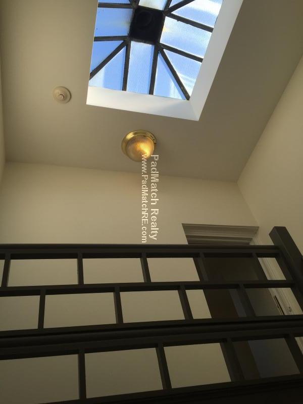 60 Brattle St, Harvard Square