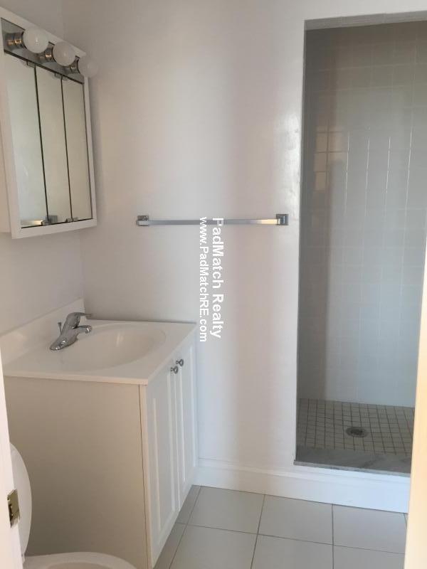 60 Brattle St, Harvard Square