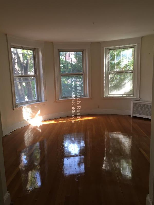 1232 Beacon St, Coolidge Corner