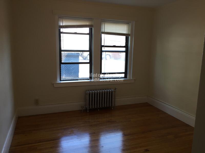 349 Pleasant St, Malden