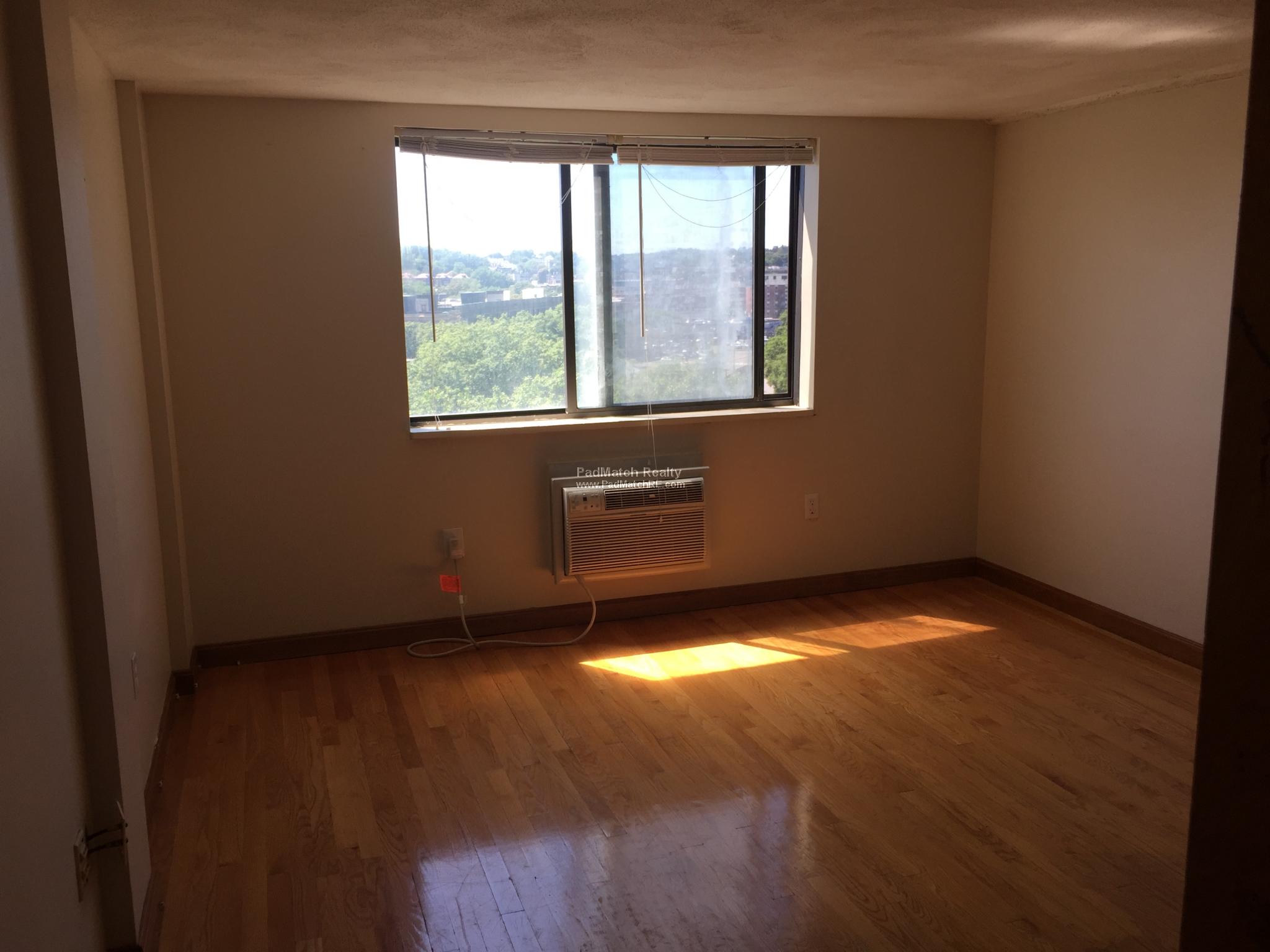 1110 Commonwealth Ave, Fenway