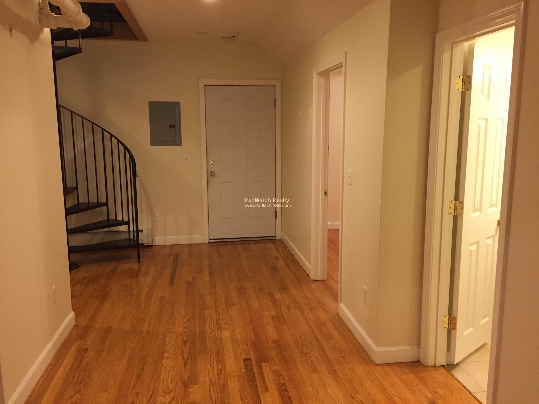 18 Euston St, Coolidge Corner