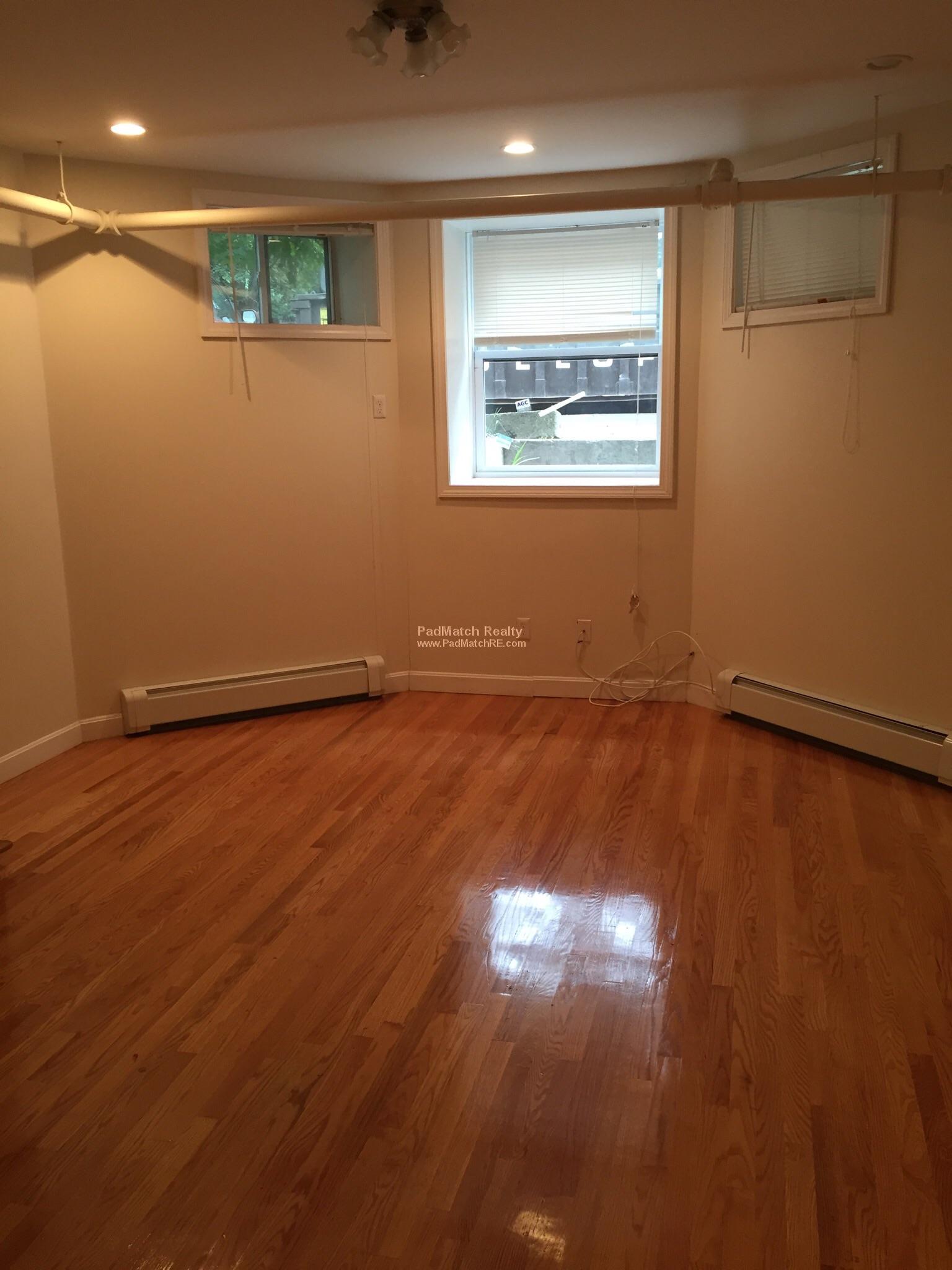 18 Euston St, Coolidge Corner