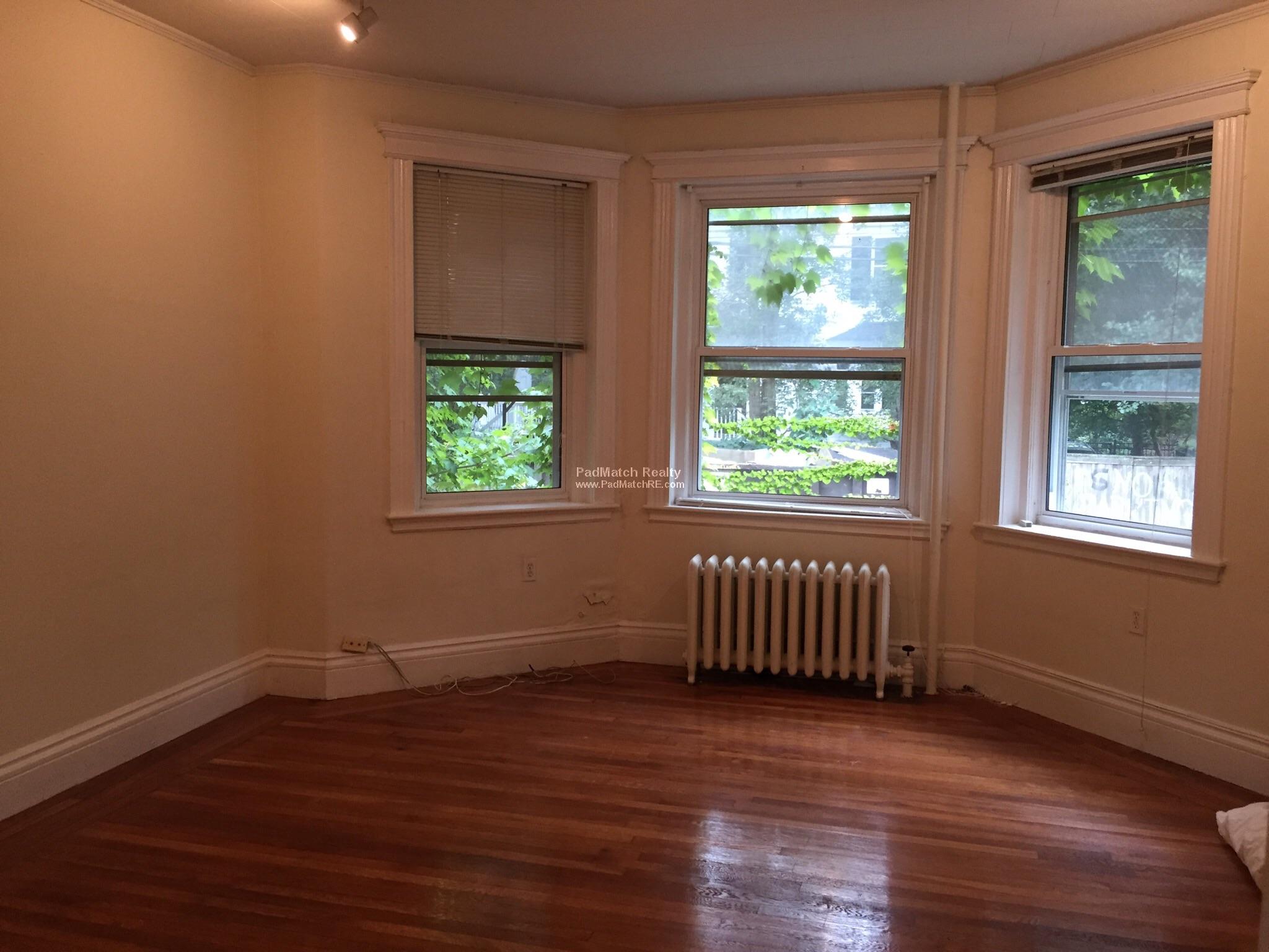 18 Euston St, Coolidge Corner