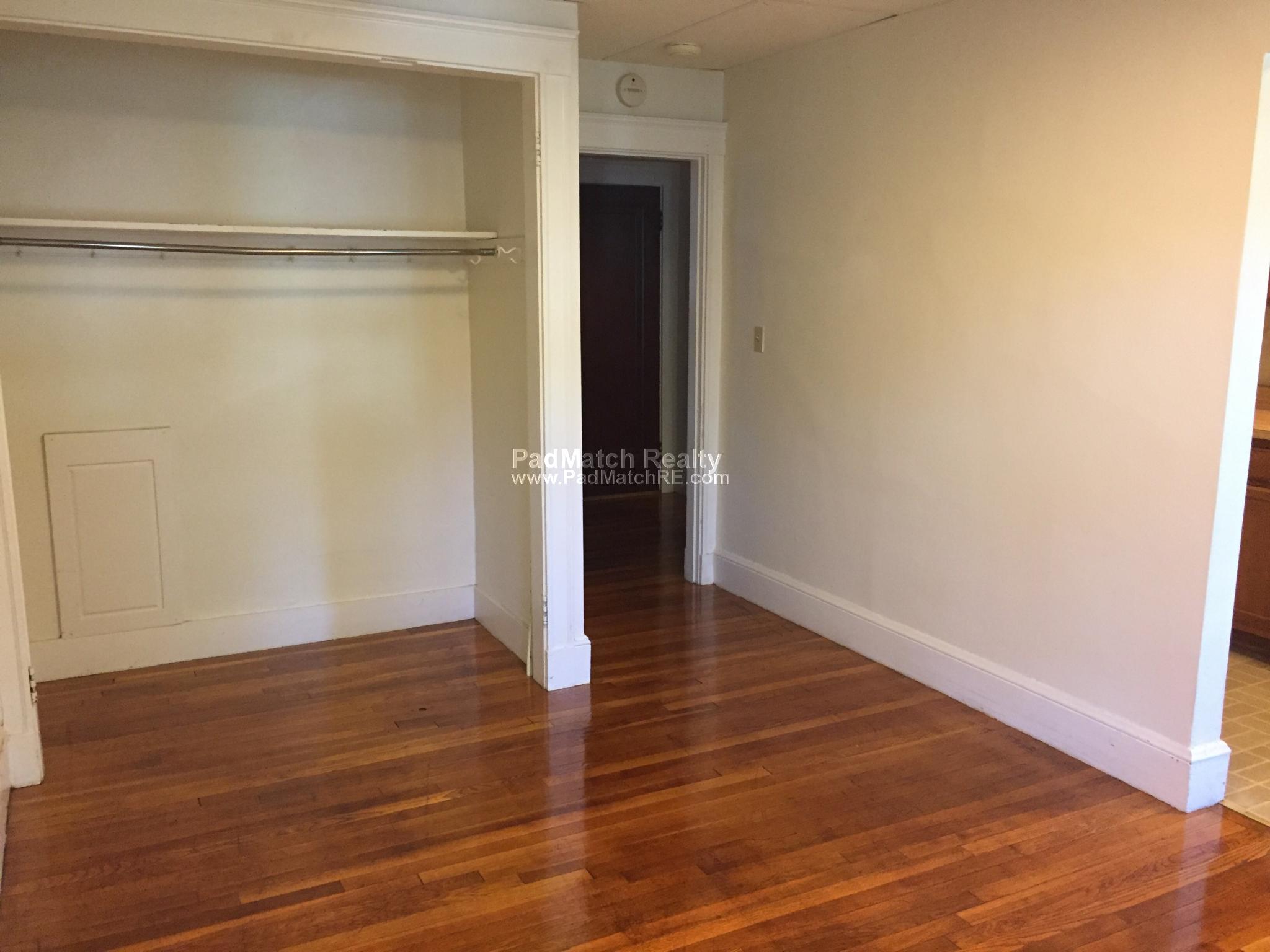 Studio bed, 1 bath apartment for rent at 53 Fellsway Unit 14, Medford — photo 2 of 10