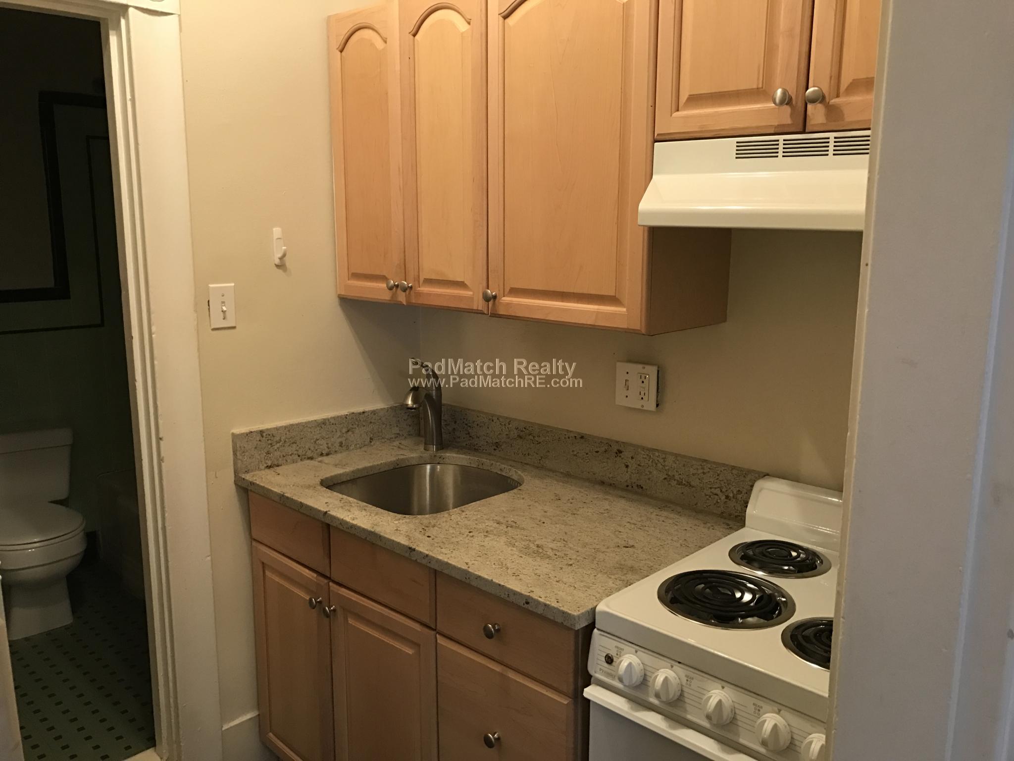 41 Bay State Rd, Fenway