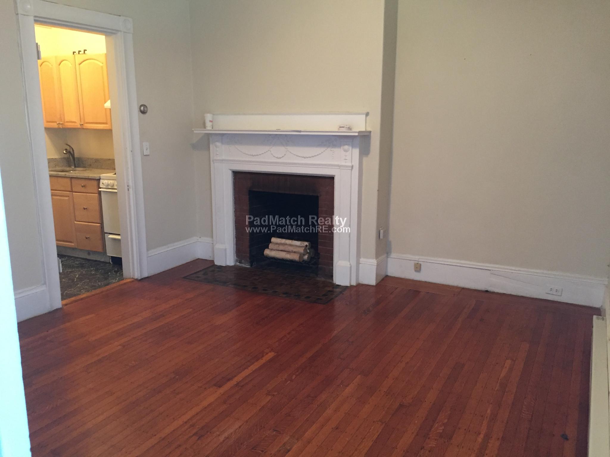 41 Bay State Rd, Fenway