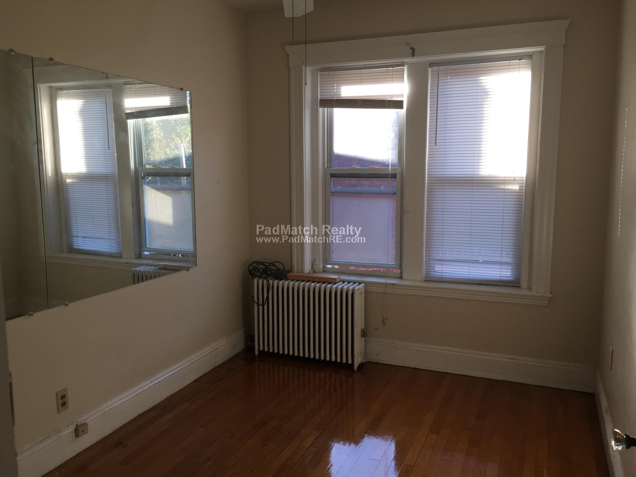 1232 Beacon St, Coolidge Corner