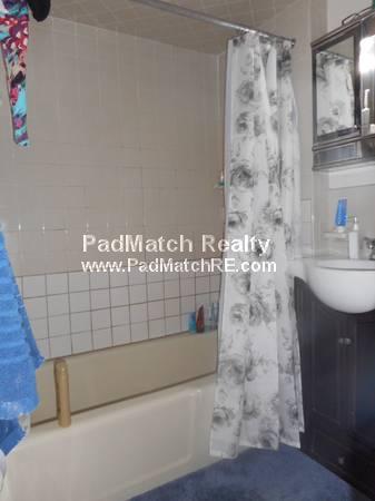 829 Beacon St, Fenway