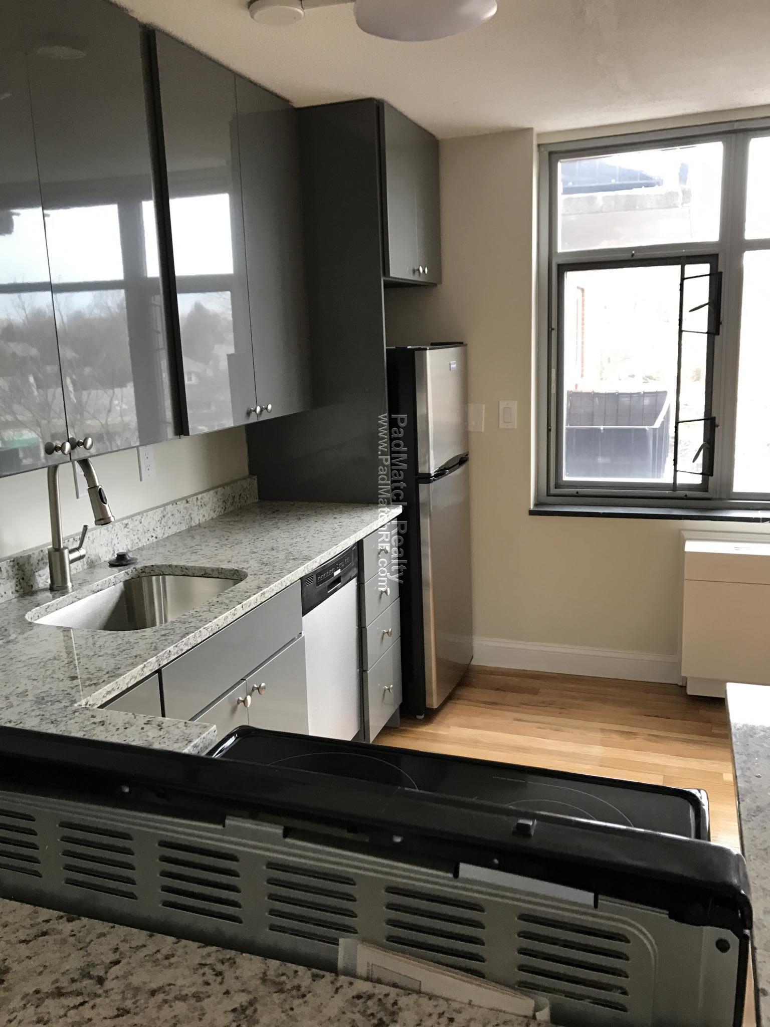 125 Trapelo Rd, Belmont