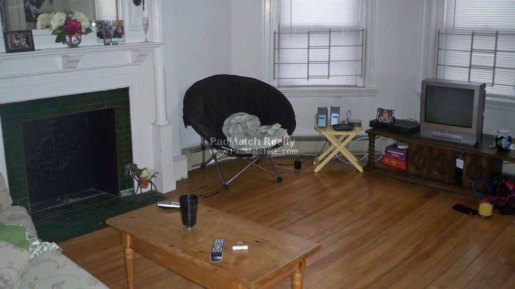 1426 Commonwealth Ave, Brighton