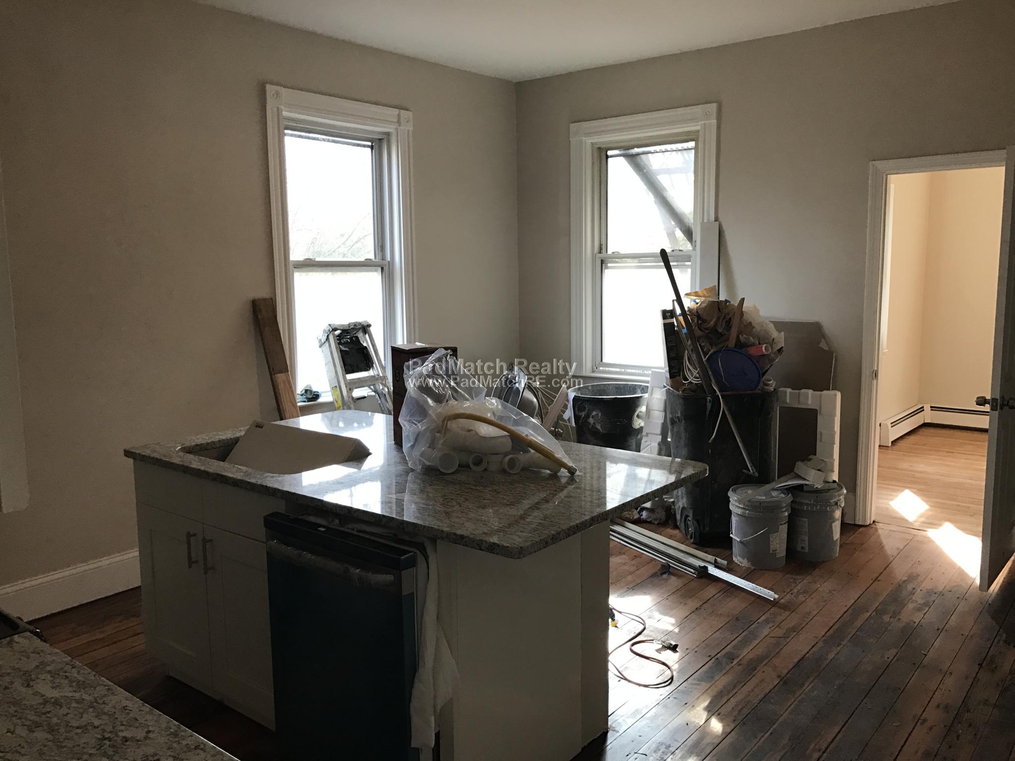 18 Ashley St, Jamaica Plain