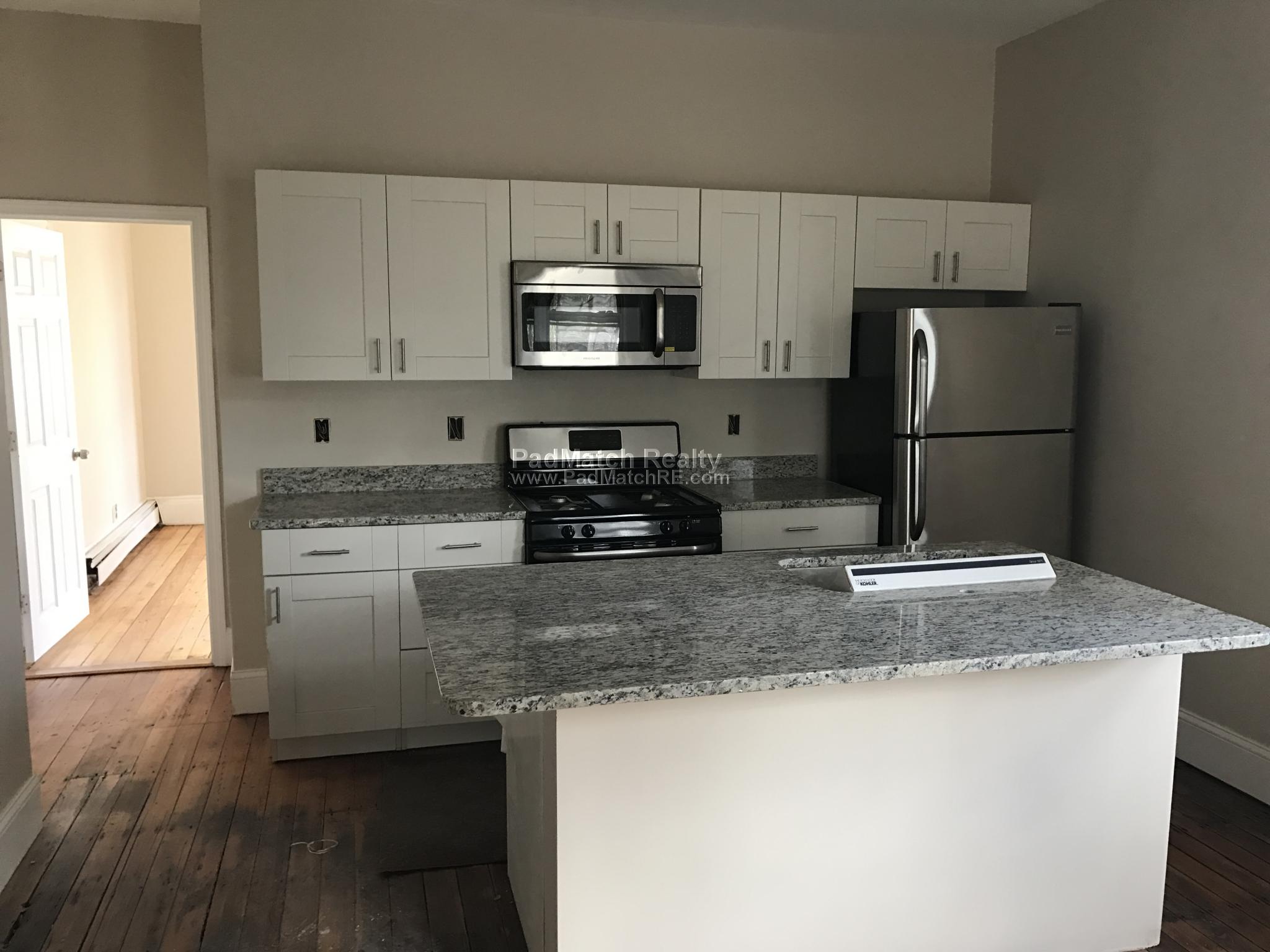 18 Ashley St, Jamaica Plain