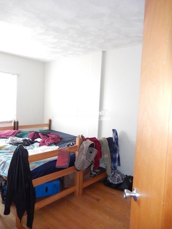 3 bed, 2 bath apartment for rent at 1110 Commonwealth Ave Unit 711, Allston — photo 11 of 22