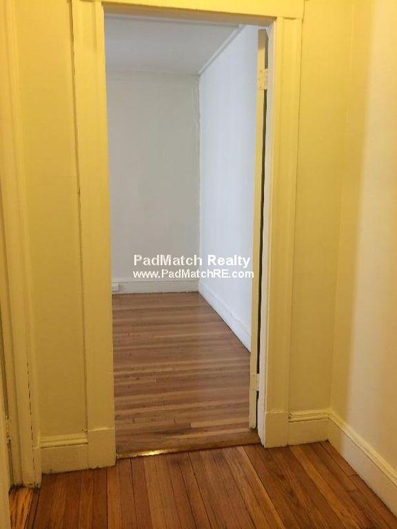 1179 Boylston St, Fenway