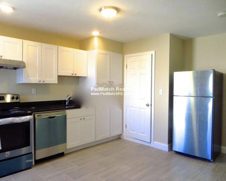 220 Hanover St, North End