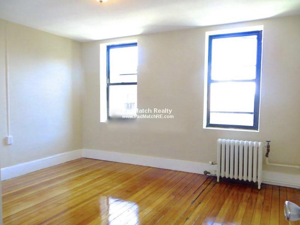 220 Hanover St, North End