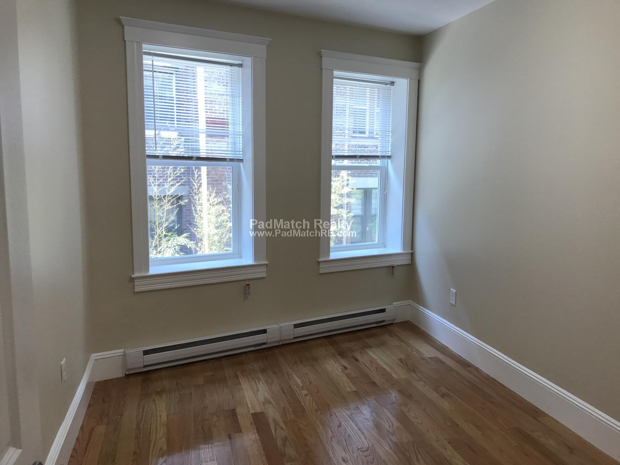 895 Huntington Ave, Mission Hill