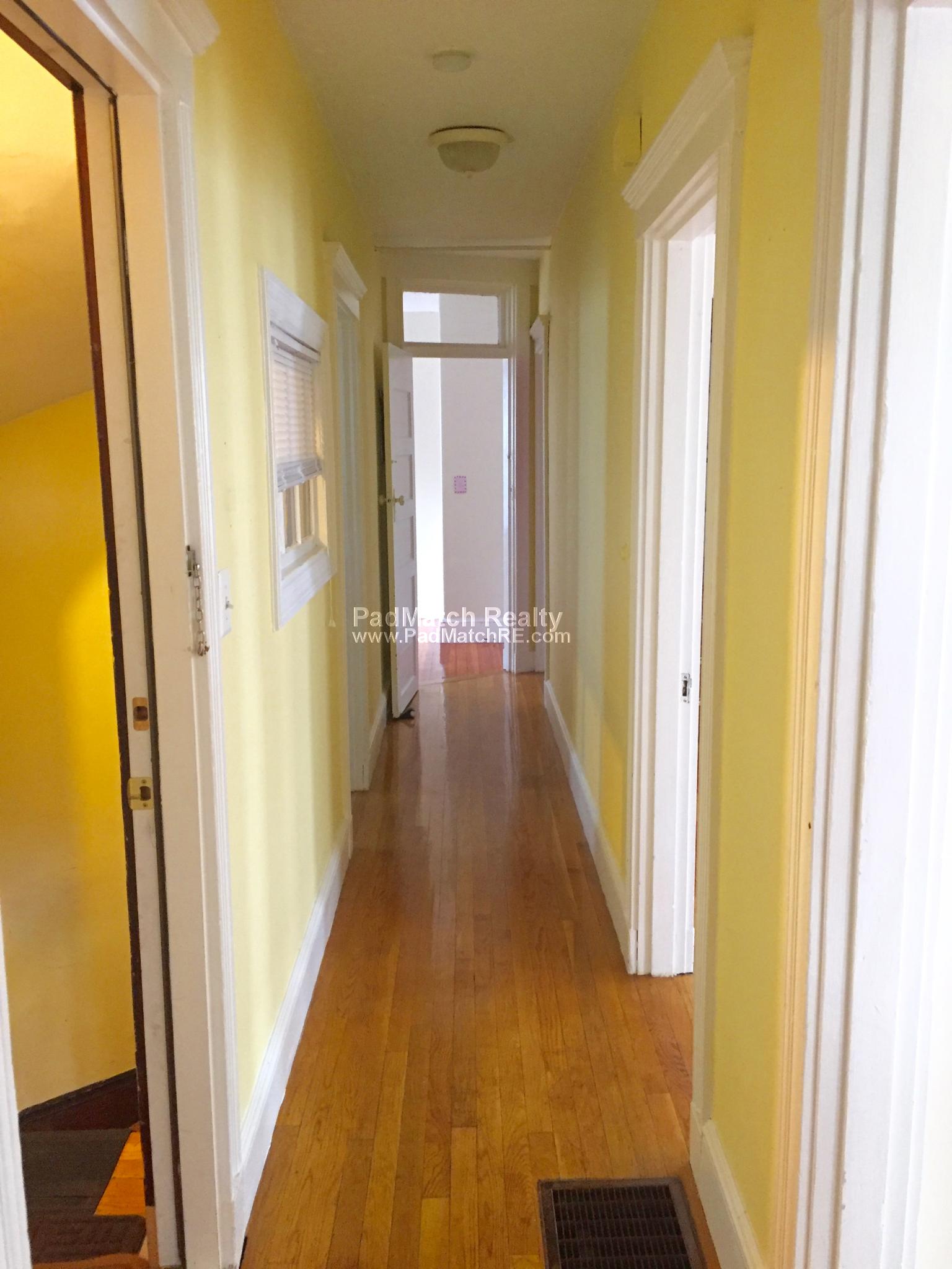 3 bed, 1 bath apartment for rent at 6 Edwin St Unit 2, Brookline Village — photo 7 of 24