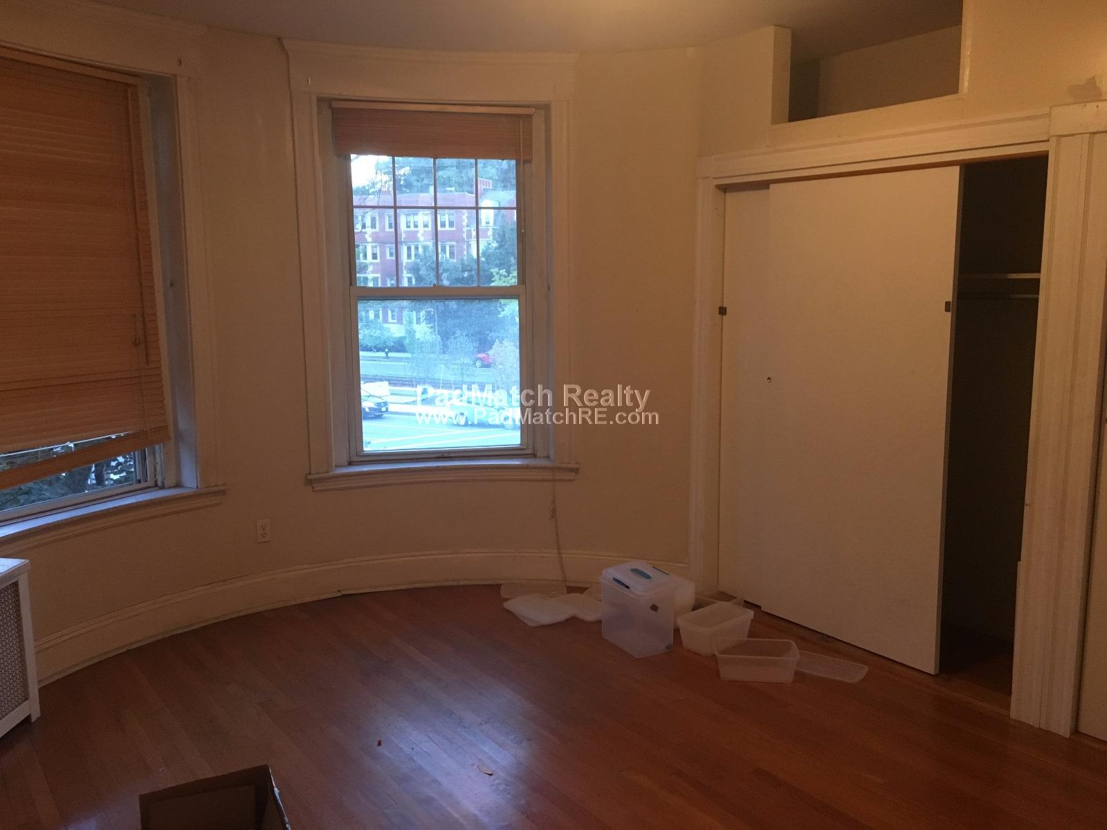 1232 Beacon St, Coolidge Corner